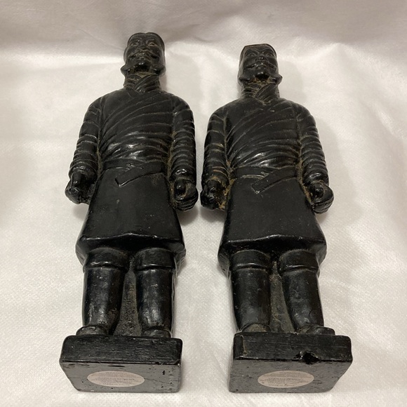 Pair of 2 Black Chinese Terracotta Warrior Statuette Candles - Picture 10 of 11